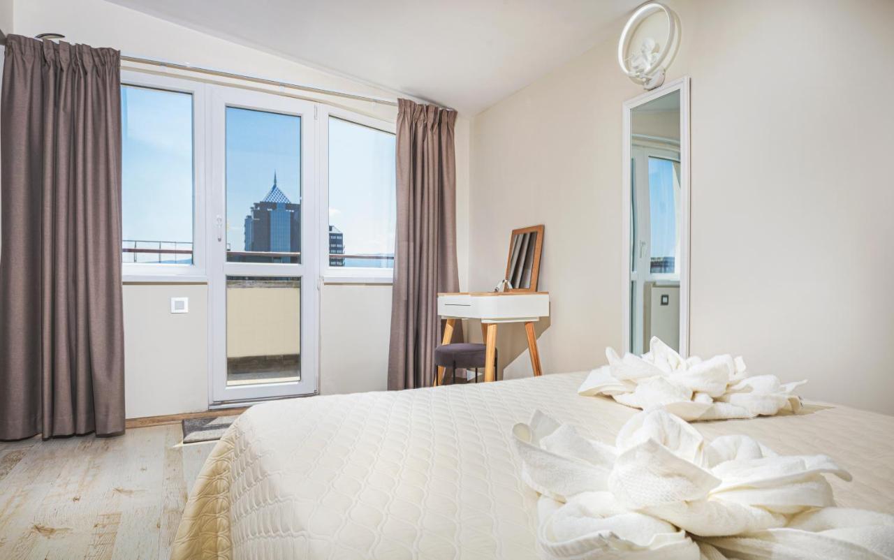 普罗夫迪夫Fancy 1Bd Penthouse With Terrace Near The Centre By Flat Mаnager公寓 外观 照片